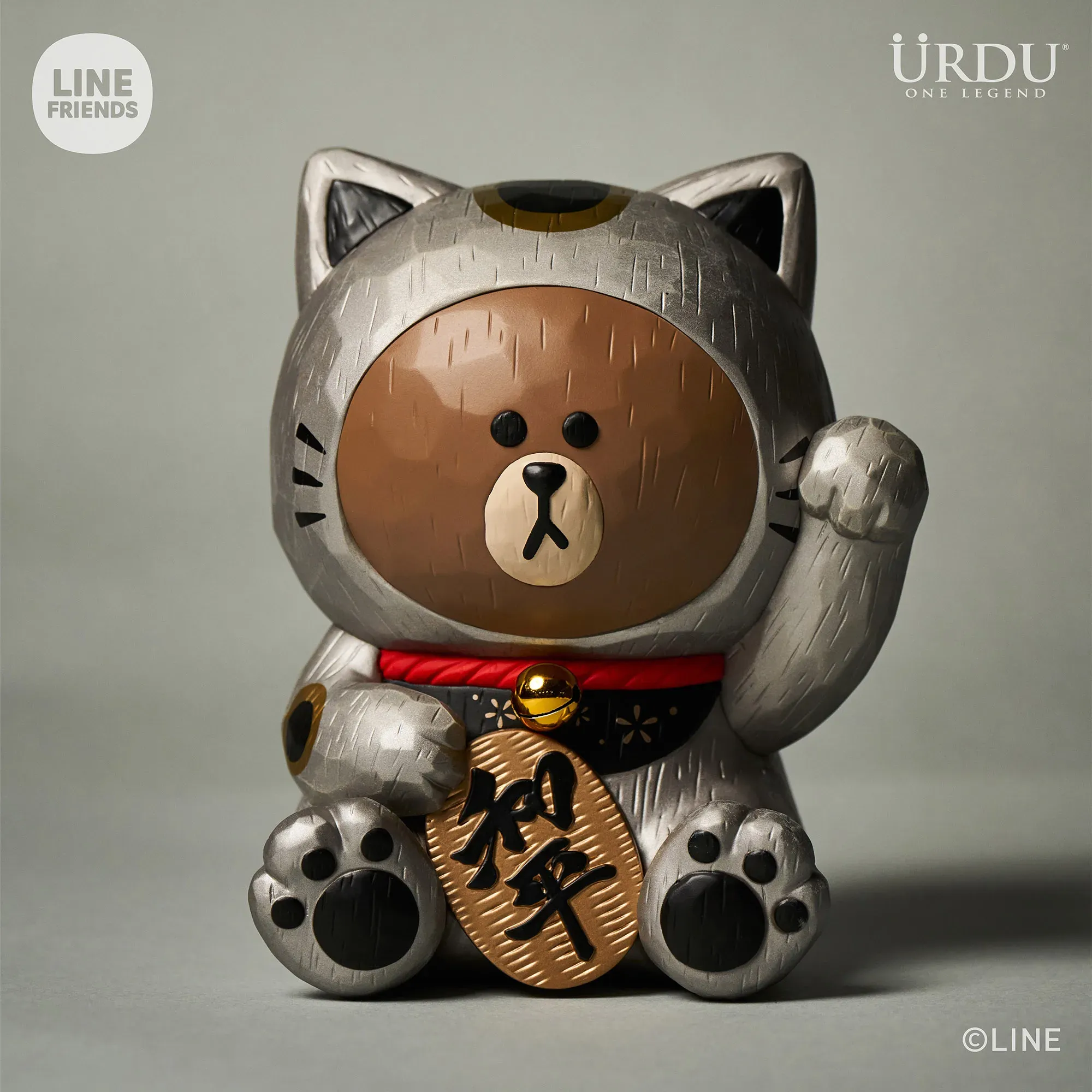 LINE FRIENDS meets URDU FUKUHEYA - MANEKI NEKO - BROWN (PEACE. SILVER VERSION)
